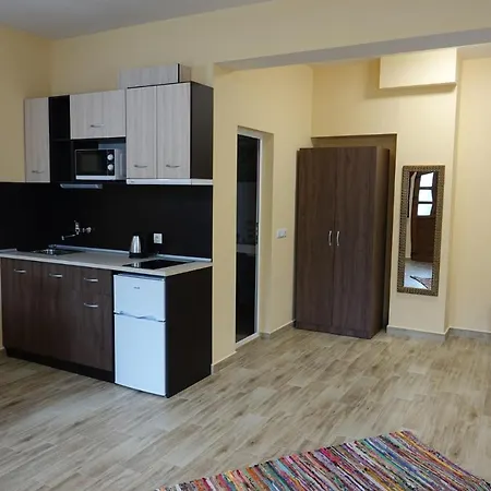 Lejlighedshotel борник хил / Bornik Hill 4*