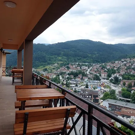 борник хил / Bornik Hill 公寓式酒店 4*