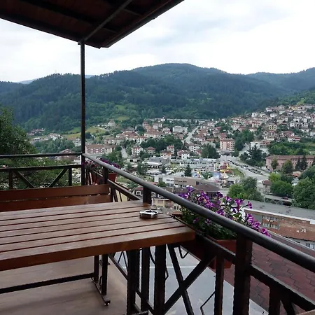 公寓式酒店 борник хил / Bornik Hill