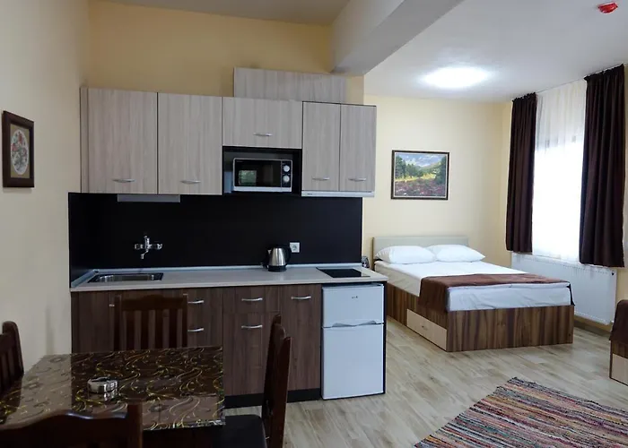 Lejlighedshotel борник хил / Bornik Hill 4*