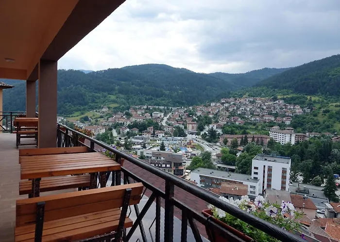 борник хил / Bornik Hill Aparthotel 4*