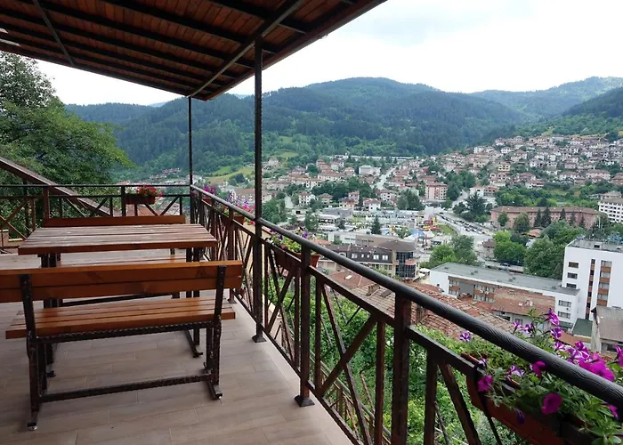 公寓式酒店 борник хил / Bornik Hill 4*